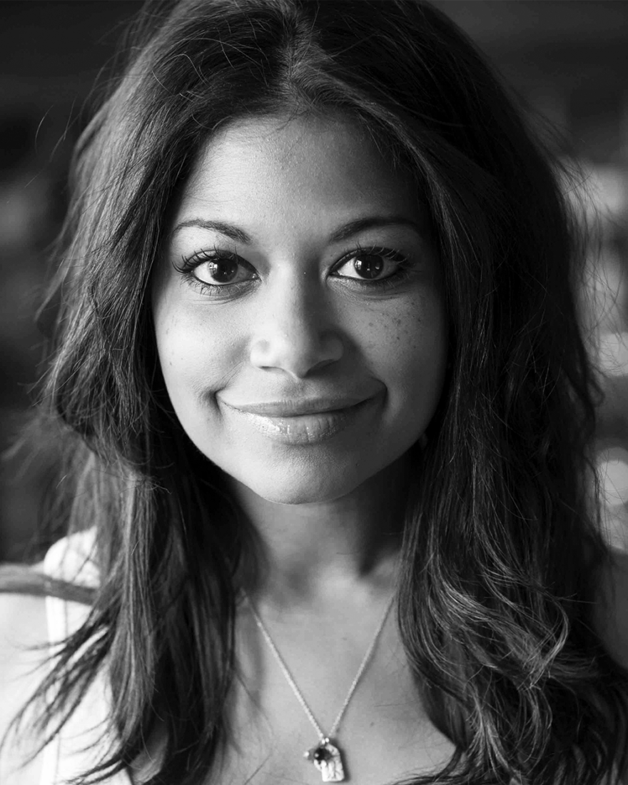 Rebecca Naomi Jones Headshot
